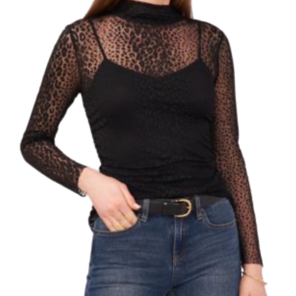 Vince Camuto NWT Black sheer spotted blouse with black cami liner size large